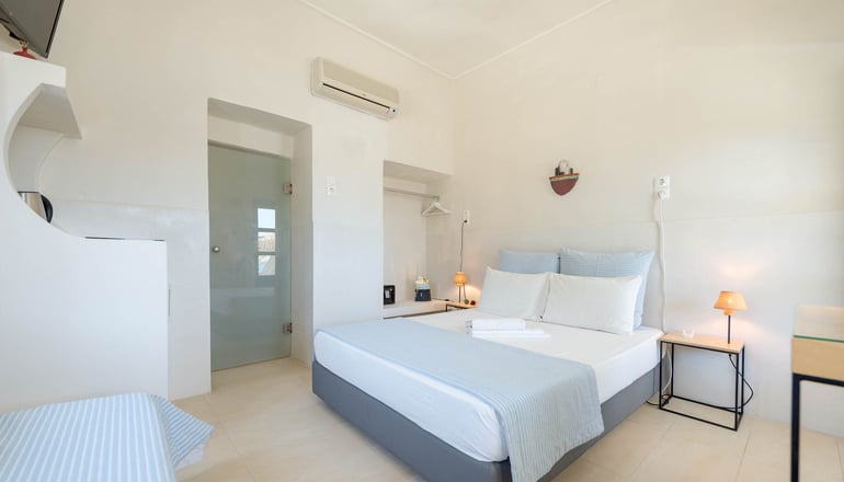 Emily Boutique Hotel - Αχλάδι, Σύρος