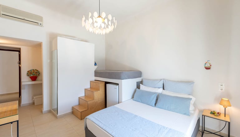 Emily Boutique Hotel - Αχλάδι, Σύρος