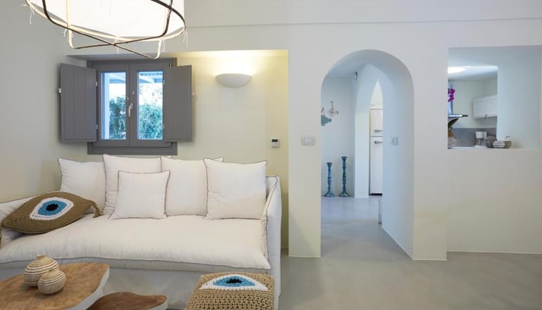 Eolia Kamari Villa
