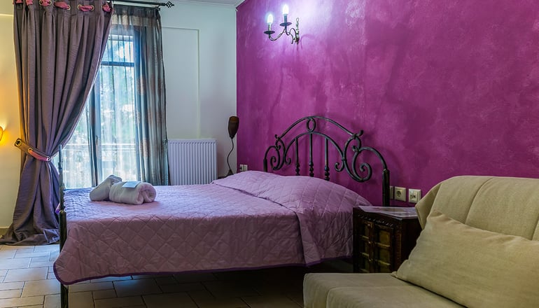 Epavlis Boutique Galaxidi