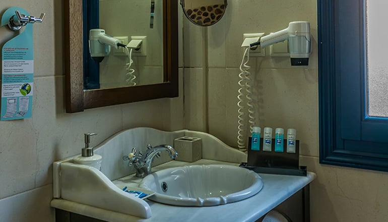 Epavlis Boutique Galaxidi