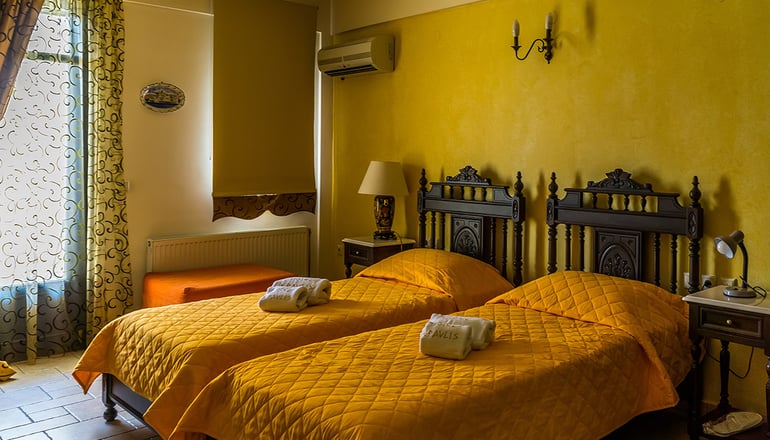 Epavlis Boutique Galaxidi