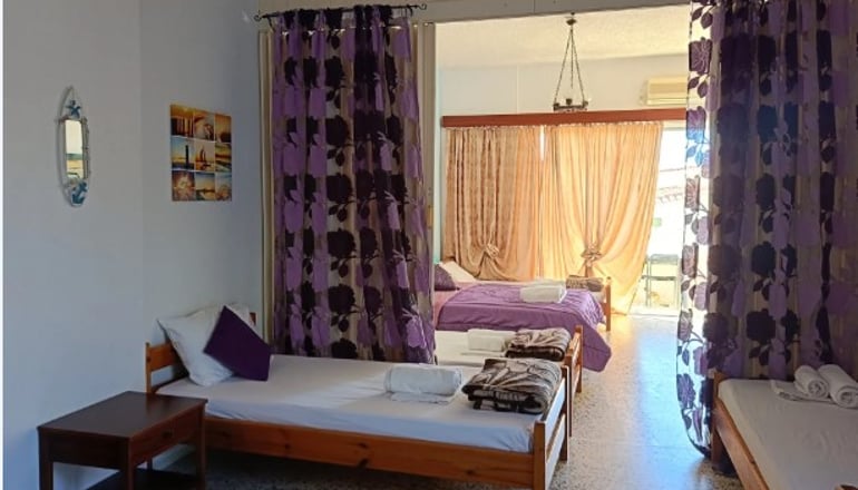 Eri Studios - Αγία Μαρίνα, Αίγινα