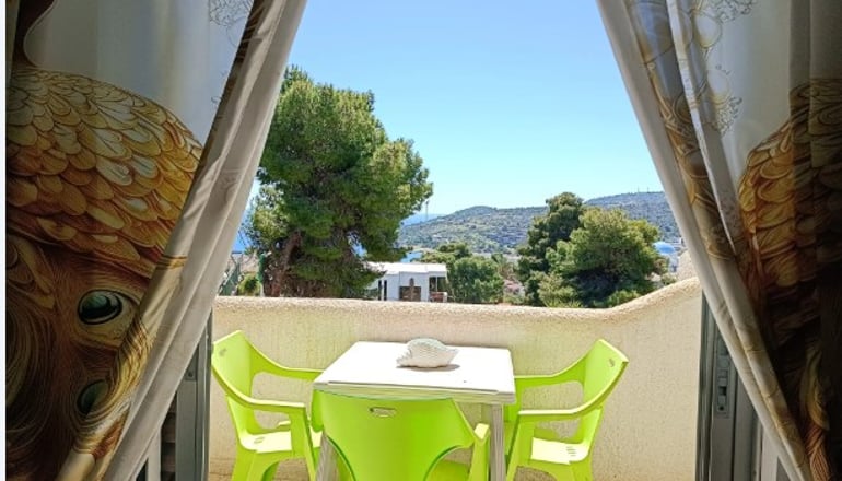 Eri Studios - Αγία Μαρίνα, Αίγινα