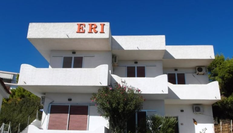 Eri Studios - Αγία Μαρίνα, Αίγινα