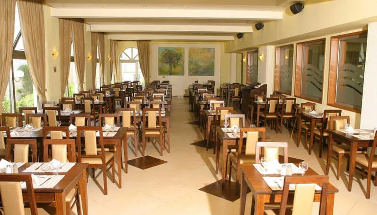 4* Europa Beach Hotel