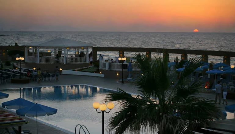 4* Europa Beach Hotel