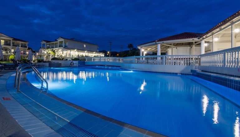 4* Exotica Hotel & Spa