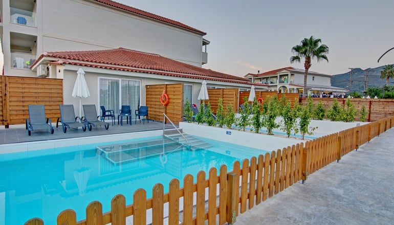 4* Exotica Hotel & Spa