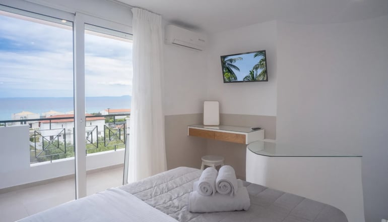 Elena Villa - Πολύχρονο, Χαλκιδική