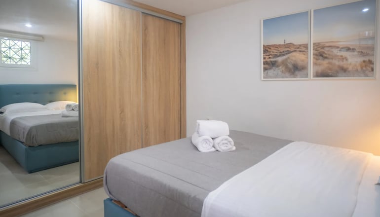 Elena Villa - Πολύχρονο, Χαλκιδική