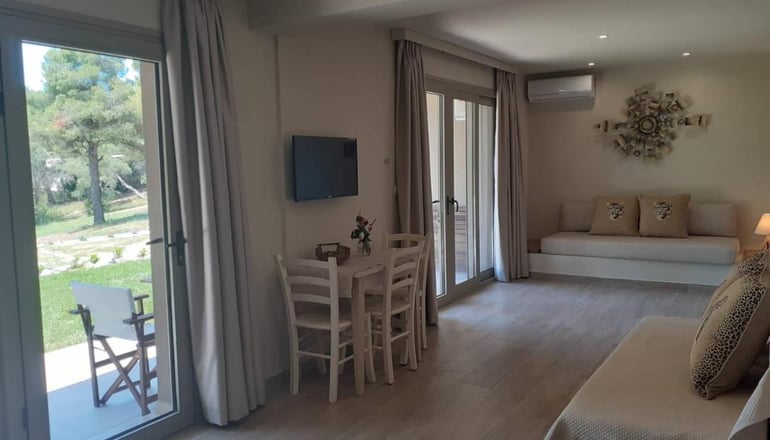 Forest Resort Suites - Tρούλος, Σκιάθος