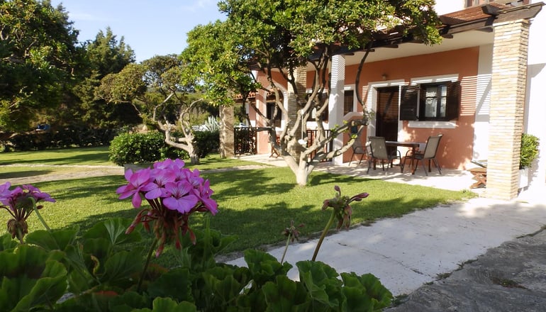 Genari Beach Apartments - Λεβεντοχώρι, Ηλεία