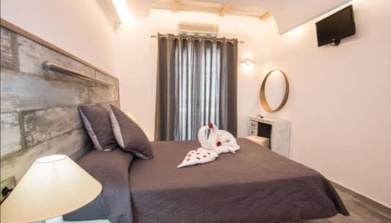 Gianna Suites - Φηρά, Σαντορίνη