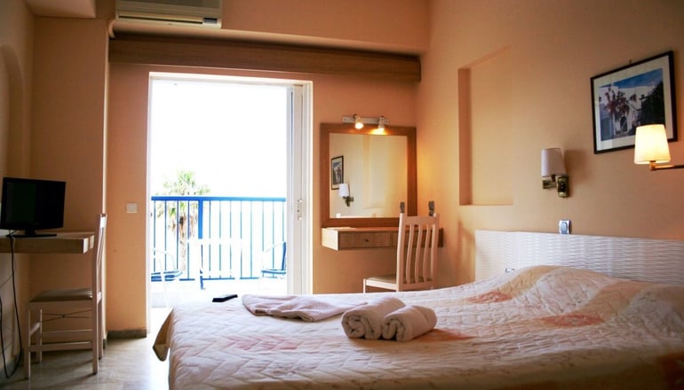 GOLDEN SUN HOTEL