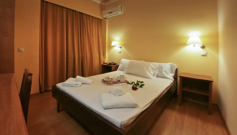 Grand Hotel Loutraki