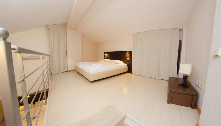 4* Greek Pride Aithrion Hotel