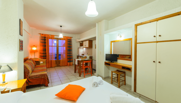 Grekis Hotel & Apartments