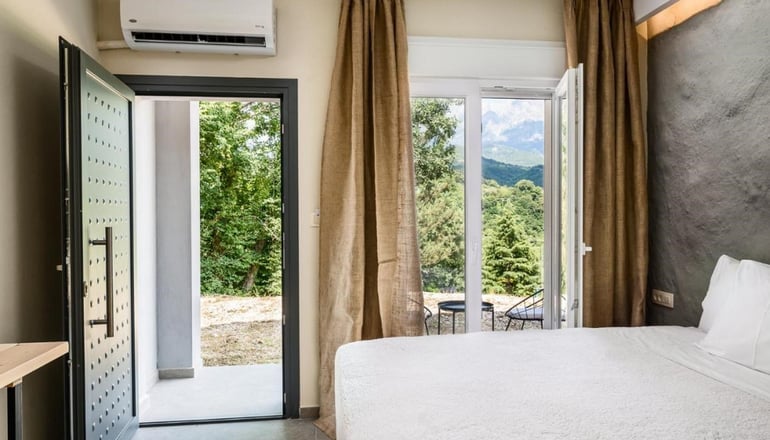 Gefiri Plakas Hotel - Τζουμέρκα