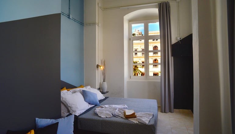 Habit Guesthouse - Ερμούπολή, Σύρος