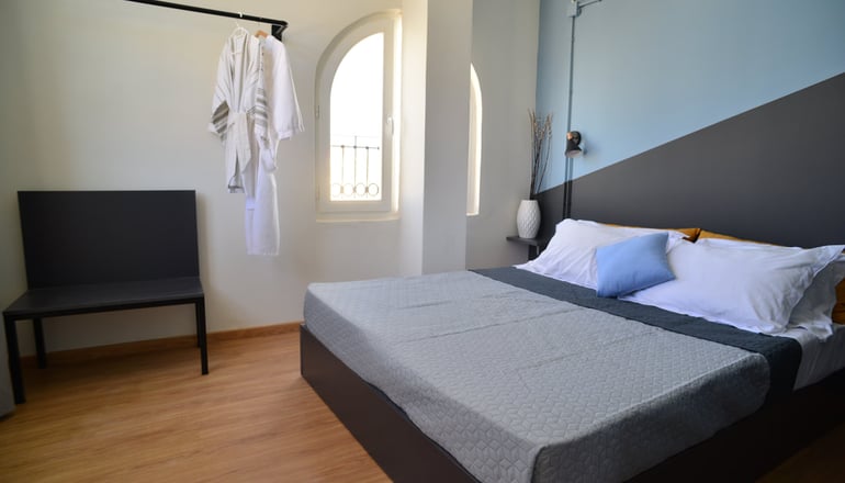 Habit Guesthouse - Ερμούπολή, Σύρος