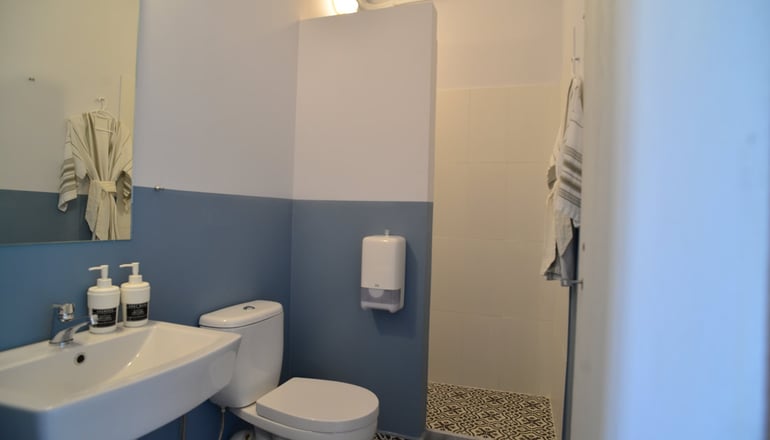 Habit Guesthouse - Ερμούπολή, Σύρος