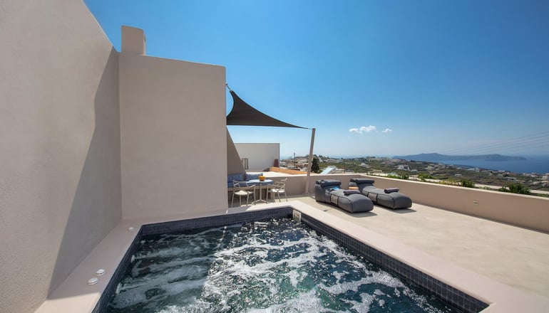 Halcyon Days Luxury Suites