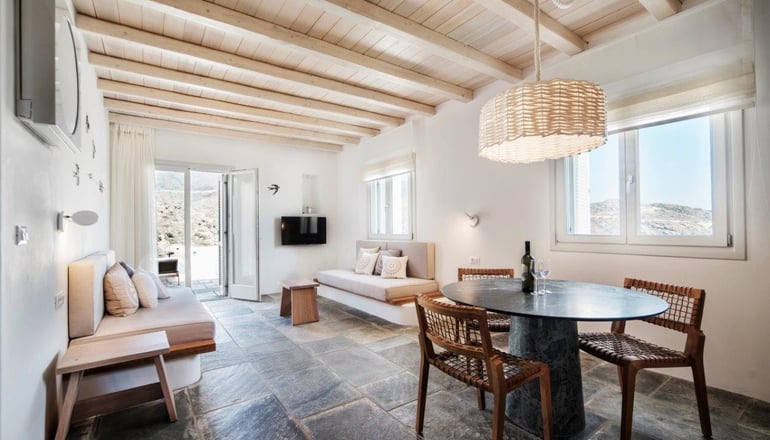 HideOut Suites - Μυλοπότας, Ίος