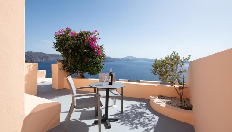 Horizon Aeifos Suites - Οία, Σαντορίνη