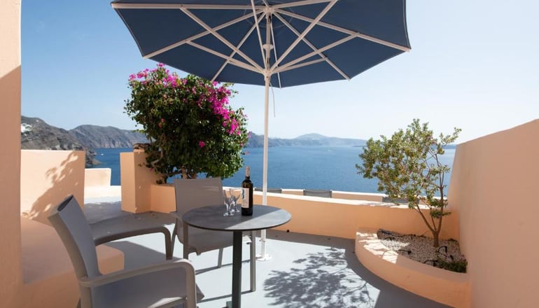 Horizon Aeifos Suites - Οία, Σαντορίνη