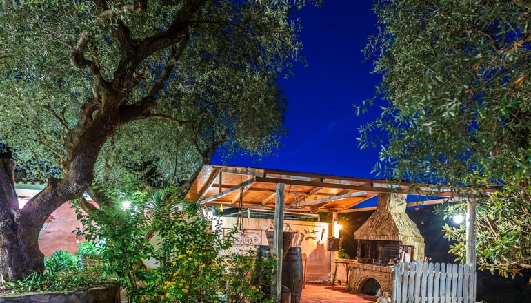 Ilyessa Cottages