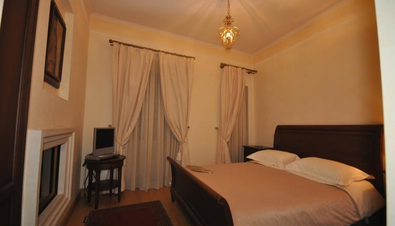 4* Ippoliti Luxury Hotel