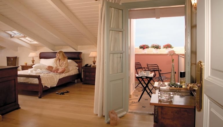 4* Ippoliti Luxury Hotel