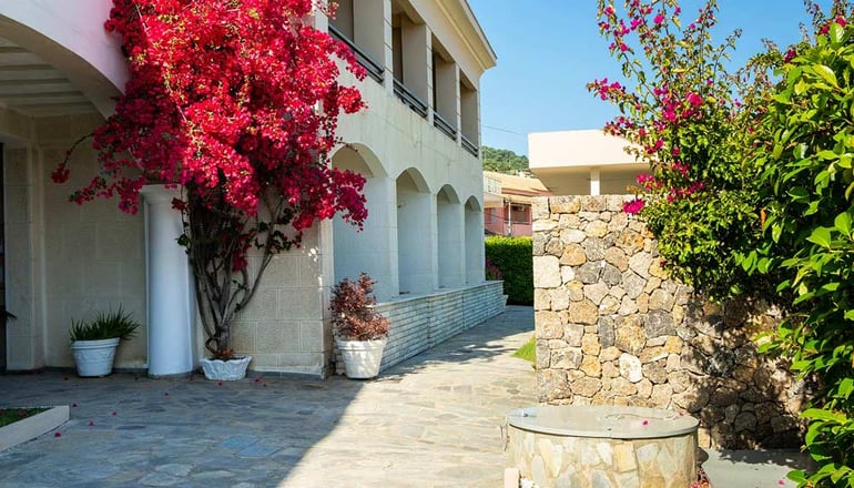 Ipsos Holidays - Άγιος Μάρκος, Κέρκυρα