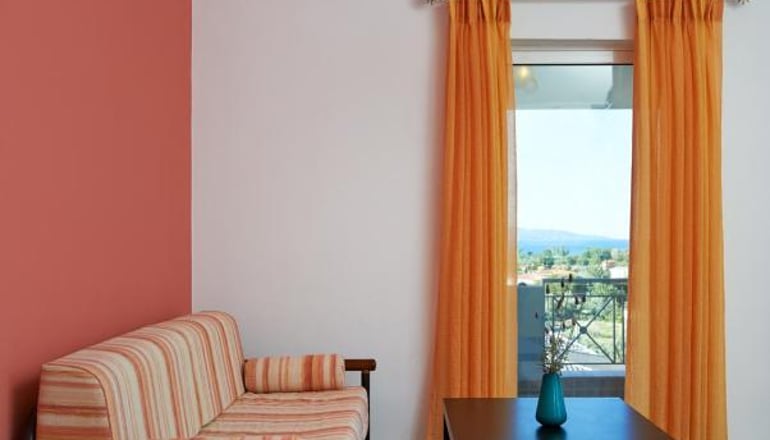 Irene Studios - Πευκί, Εύβοια