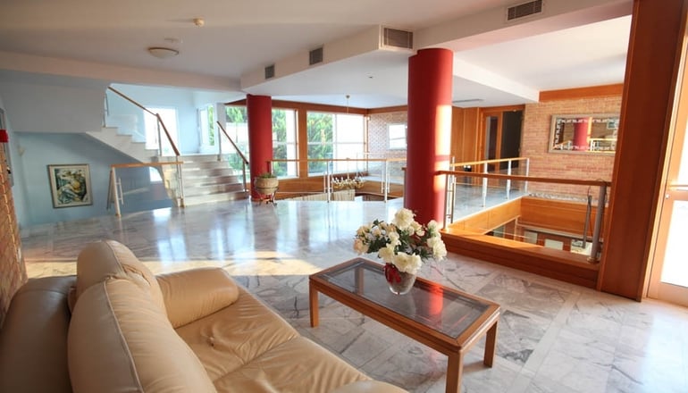 Iria Beach Hotel