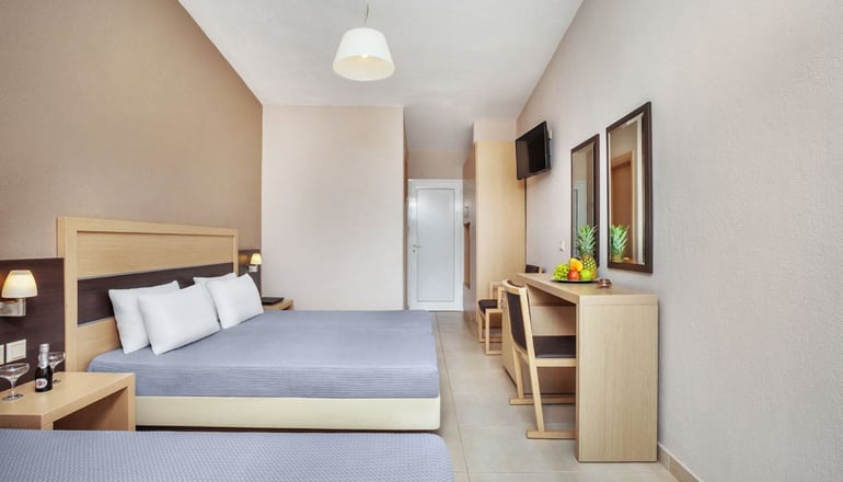 Iris Hotel -  Κασσάνδρα, Χαλκιδική