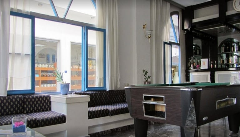 Iro Hotel