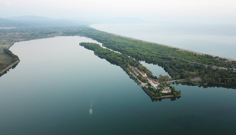 Kaiafas Lake Hotel