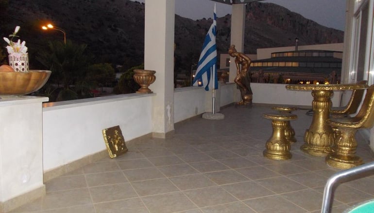 Kalogria Beach Apartments