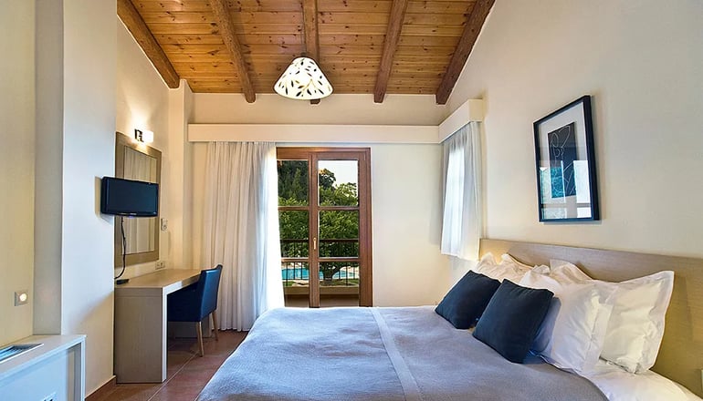 4* Kaminos Resort by Nin & Bau - Λίμνη, Εύβοια