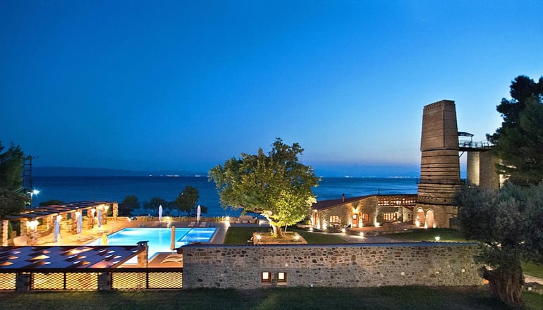 4* Selina Kaminos Evia