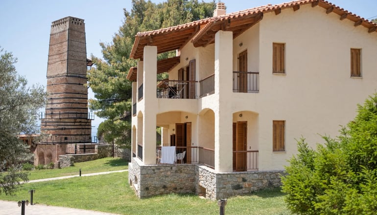 4* Selina Kaminos Evia