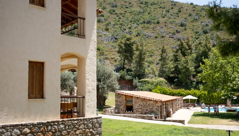 4* Selina Kaminos Evia