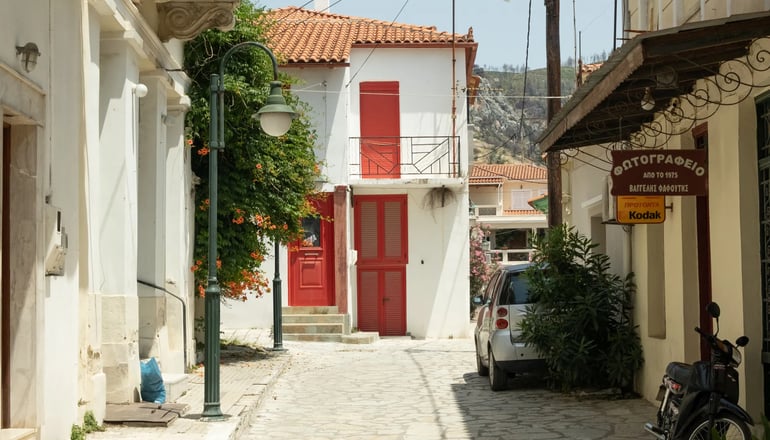 4* Selina Kaminos Evia