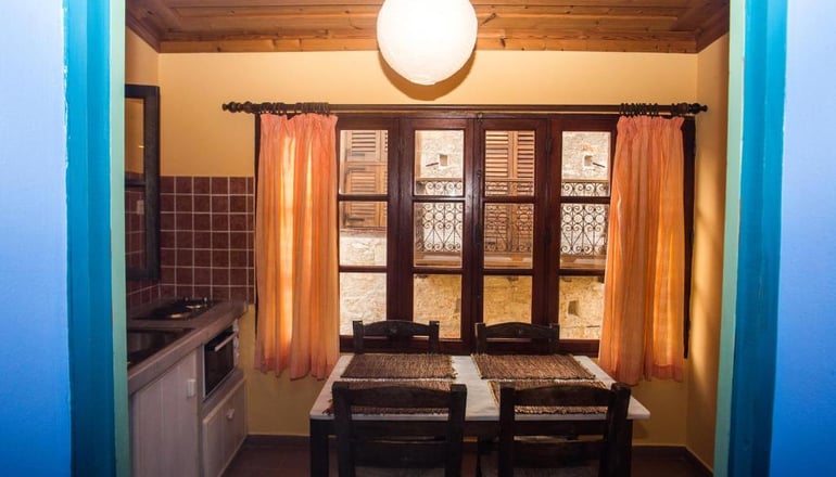 Karnayo Traditional Houses