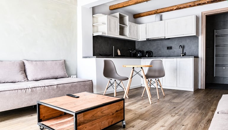 Komody Apartments - Δελφοί