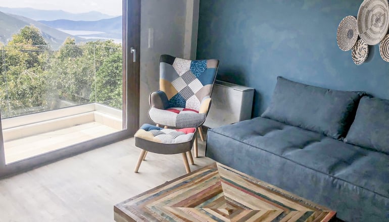 Komody Apartments - Δελφοί