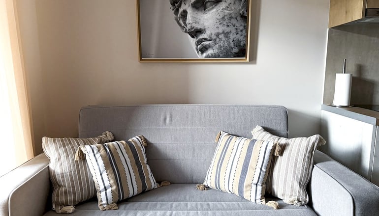 Komody Apartments - Δελφοί