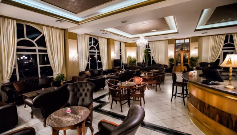 4* Kouros Hotel